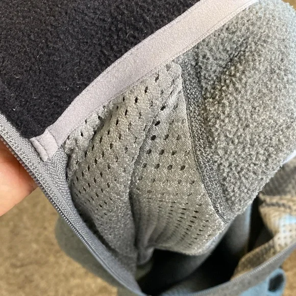 Patagonia Men's Synchilla Gray Fleece Men's Vest L - Picture 9 of 9